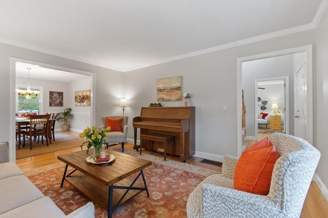34 Patch Hill Rd, Boxborough, MA 01719