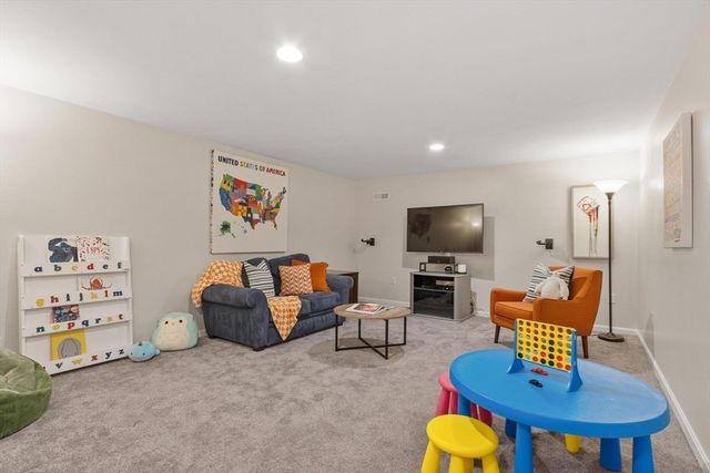 34 Patch Hill Rd, Boxborough, MA 01719