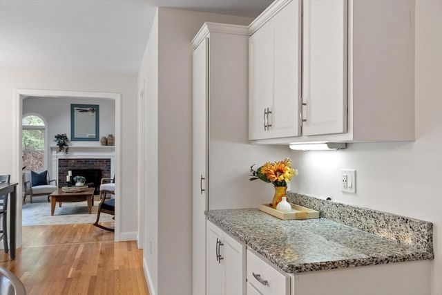 34 Patch Hill Rd, Boxborough, MA 01719