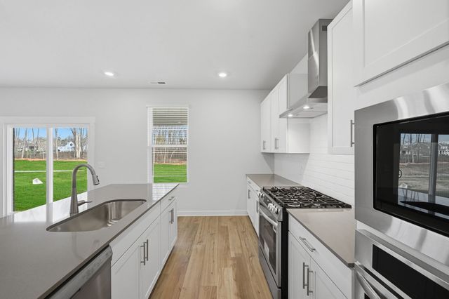 1232 Tucker Drive, Lebanon, TN 37087