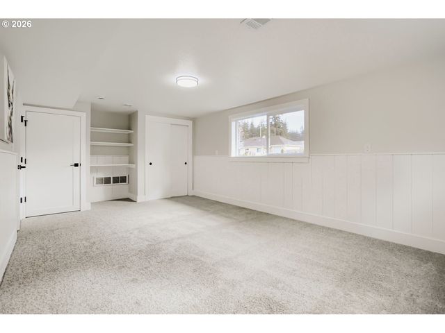 425 Ne 143RD Ave, Portland, OR 97230
