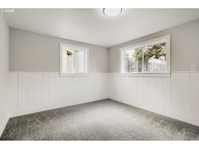 425 Ne 143RD Ave, Portland, OR 97230