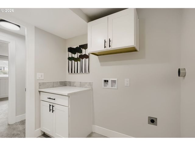 425 Ne 143RD Ave, Portland, OR 97230