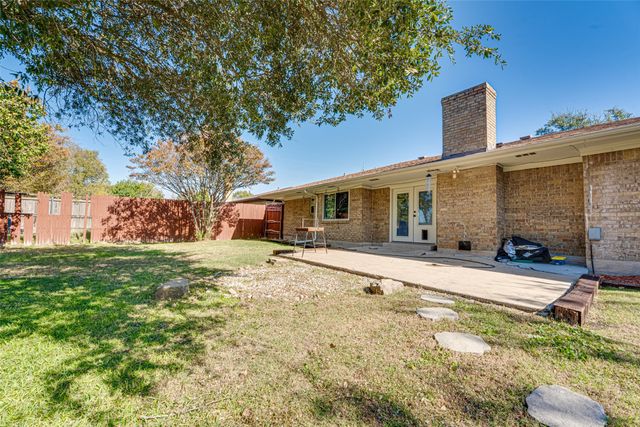 903 Walnut Street, Royse City, TX 75189