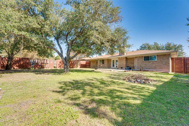 903 Walnut Street, Royse City, TX 75189