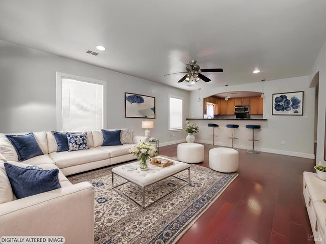 1125 E 5th St, Benicia, CA 94510