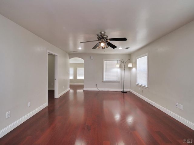 1125 E 5th St, Benicia, CA 94510