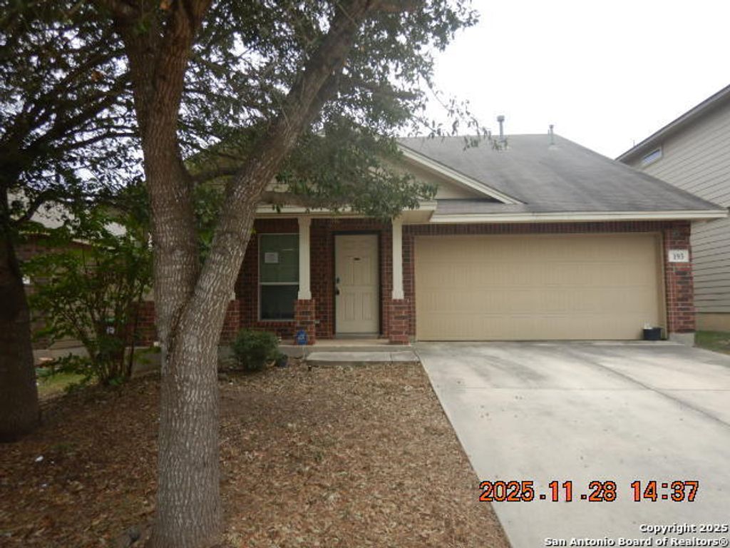193 Finch Knl, San Antonio, TX 78253