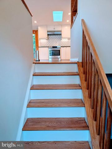 8856 YOUNGSEA PL, Columbia, MD 21045