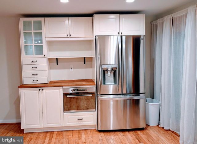 8856 YOUNGSEA PL, Columbia, MD 21045