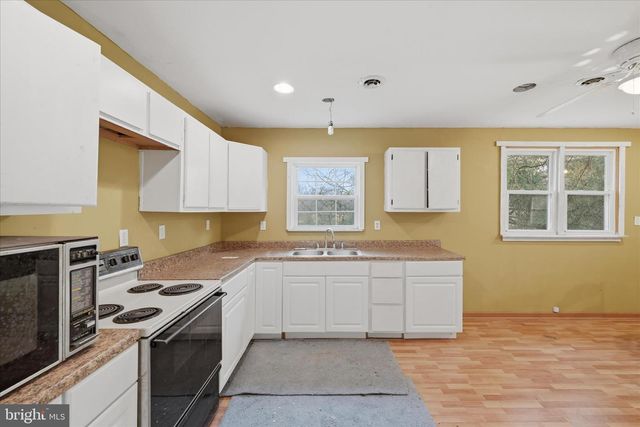 AA ROGERS, Augusta, WV 26704