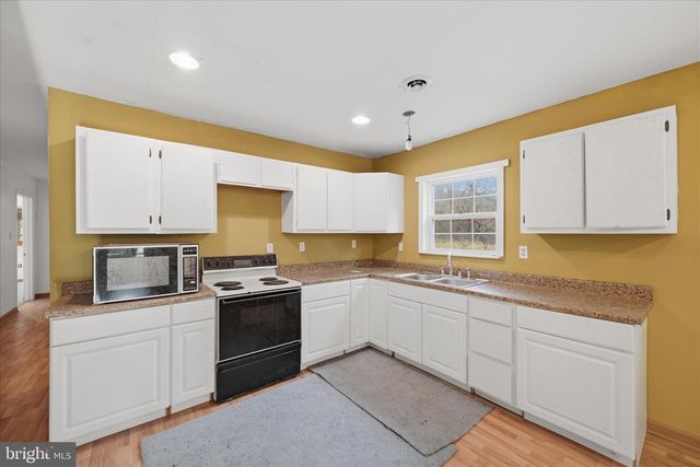 AA ROGERS, Augusta, WV 26704