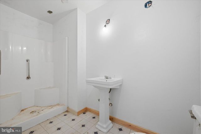 AA ROGERS, Augusta, WV 26704