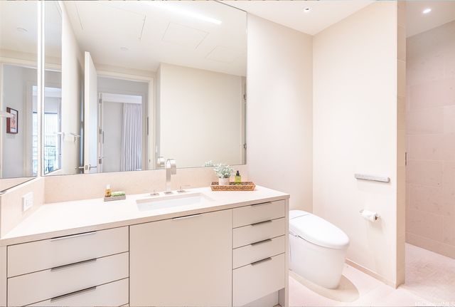 1388 Ala Moana Boulevard 5603, Honolulu, HI 96814