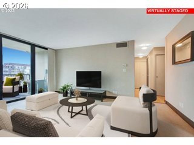 111 Sw HARRISON St 17B, Portland, OR 97201