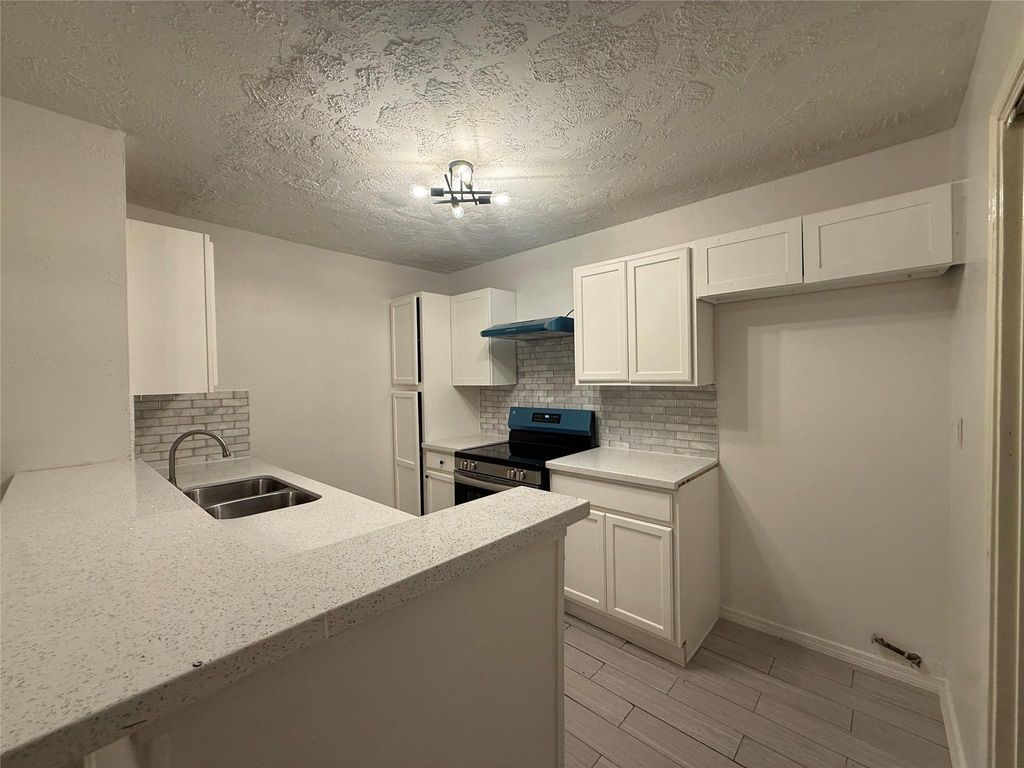 8553 Wilcrest Drive, Houston, TX 77099