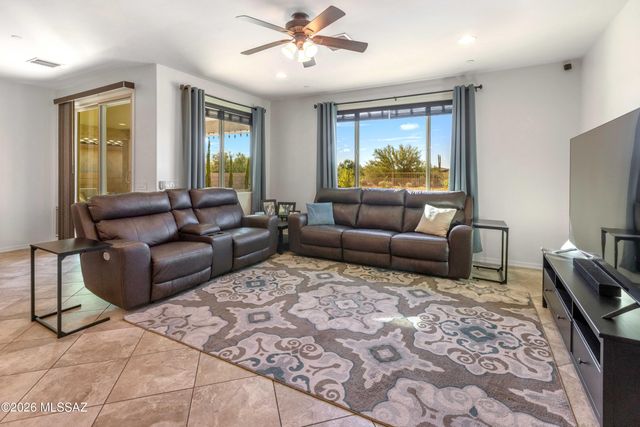 12421 N Summer Wind Drive, Marana, AZ 85658
