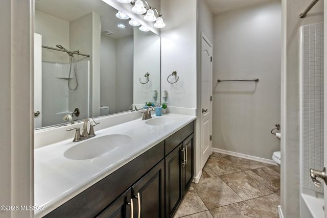 12421 N Summer Wind Drive, Marana, AZ 85658