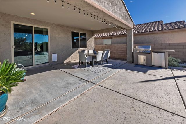 12421 N Summer Wind Drive, Marana, AZ 85658