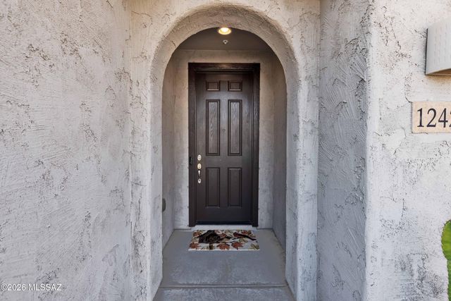 12421 N Summer Wind Drive, Marana, AZ 85658