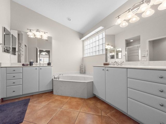 5320 Glenville Drive, Boynton Beach, FL 33437
