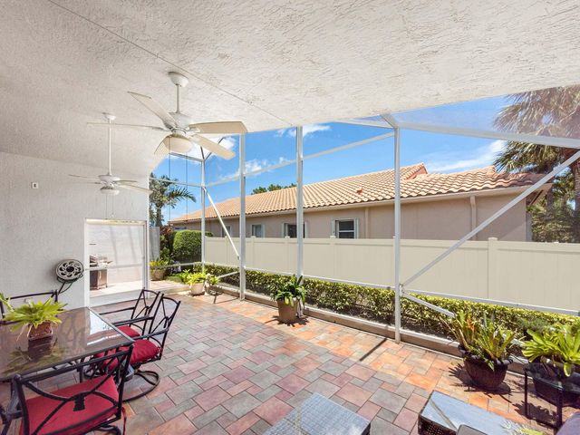 5320 Glenville Drive, Boynton Beach, FL 33437