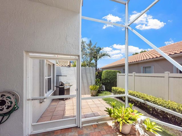 5320 Glenville Drive, Boynton Beach, FL 33437