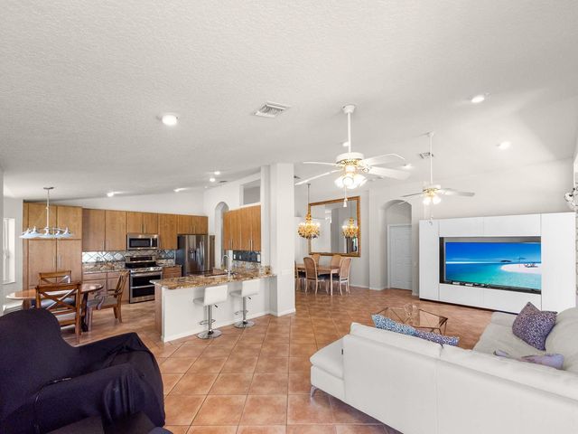5320 Glenville Drive, Boynton Beach, FL 33437