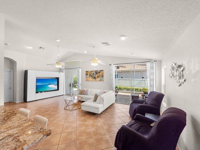 5320 Glenville Drive, Boynton Beach, FL 33437