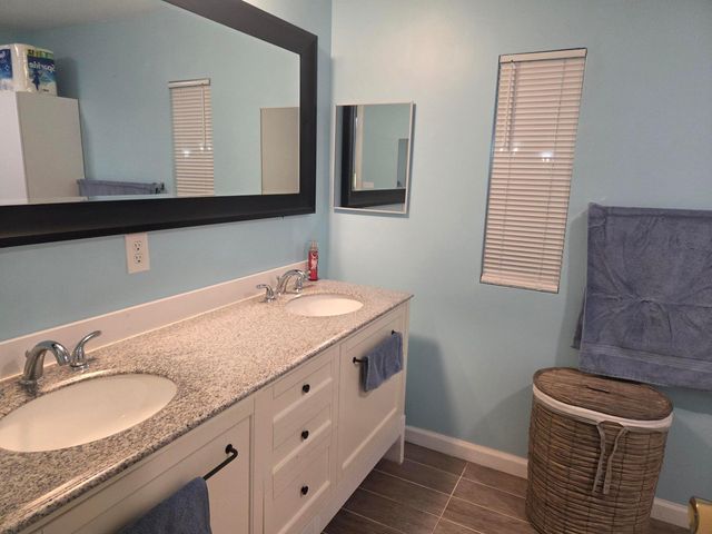 7838 SE Continental Drive, Hobe Sound, FL 33455