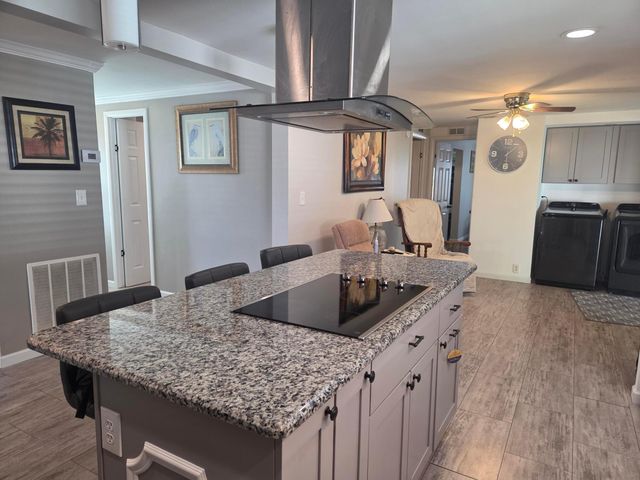 7838 SE Continental Drive, Hobe Sound, FL 33455