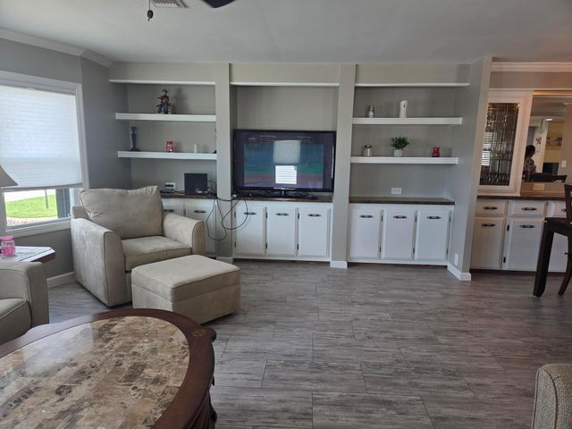 7838 SE Continental Drive, Hobe Sound, FL 33455