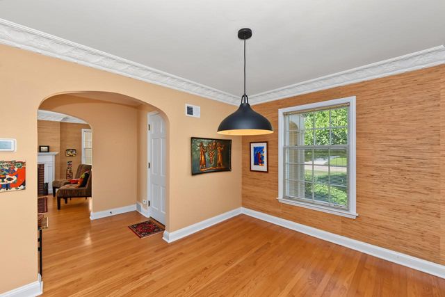 2520 Lefeber AVENUE, Wauwatosa, WI 53213