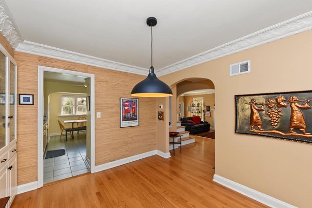 2520 Lefeber AVENUE, Wauwatosa, WI 53213