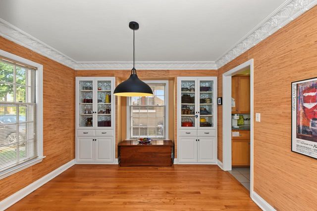 2520 Lefeber AVENUE, Wauwatosa, WI 53213