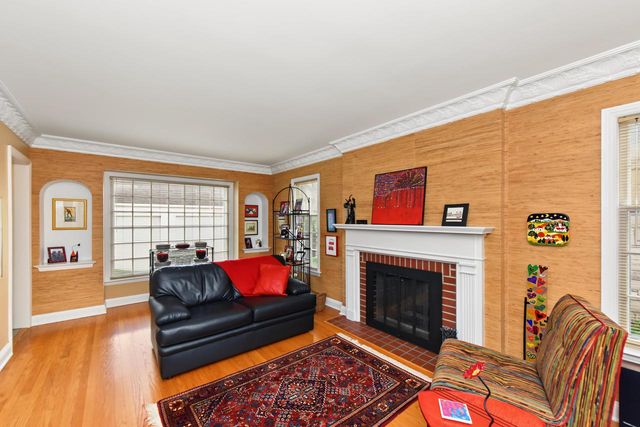 2520 Lefeber AVENUE, Wauwatosa, WI 53213