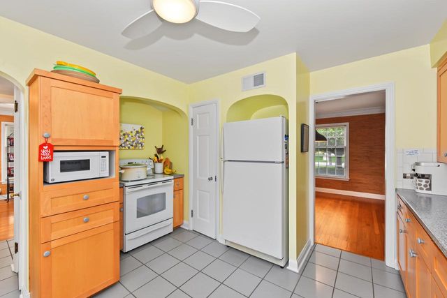 2520 Lefeber AVENUE, Wauwatosa, WI 53213