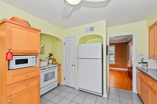 2520 Lefeber AVENUE, Wauwatosa, WI 53213