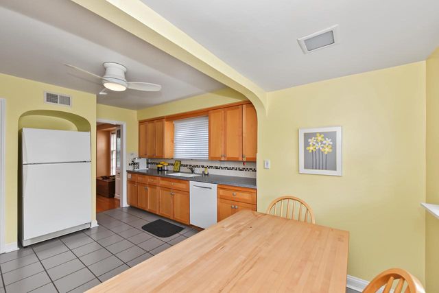 2520 Lefeber AVENUE, Wauwatosa, WI 53213