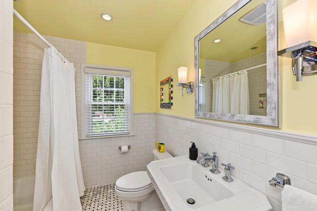 2520 Lefeber AVENUE, Wauwatosa, WI 53213