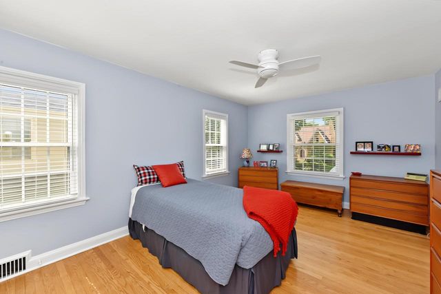 2520 Lefeber AVENUE, Wauwatosa, WI 53213