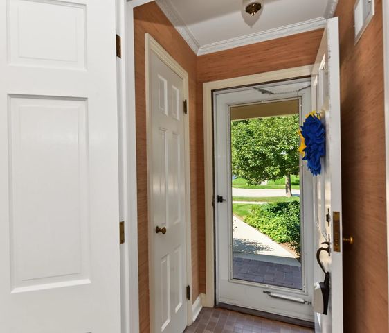 2520 Lefeber AVENUE, Wauwatosa, WI 53213