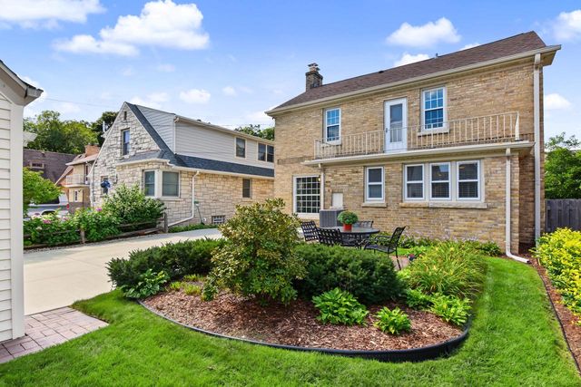 2520 Lefeber AVENUE, Wauwatosa, WI 53213