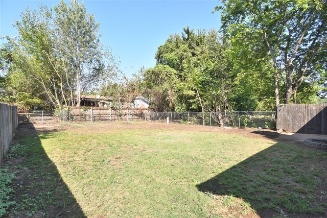 4902 S Hickory Avenue, Broken Arrow, OK 74011