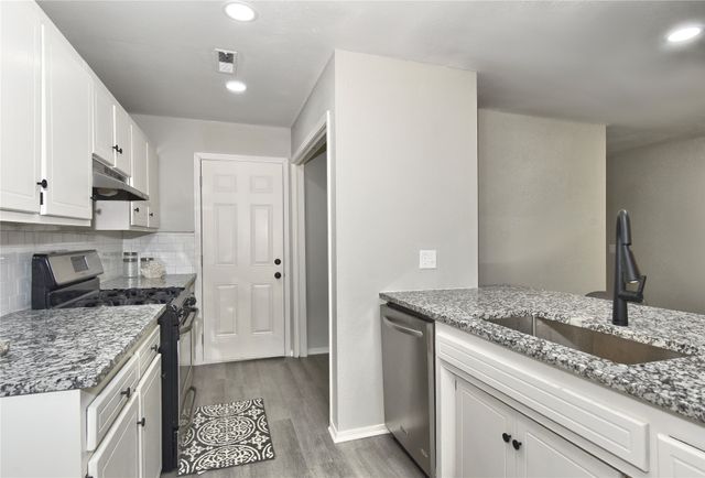 4902 S Hickory Avenue, Broken Arrow, OK 74011