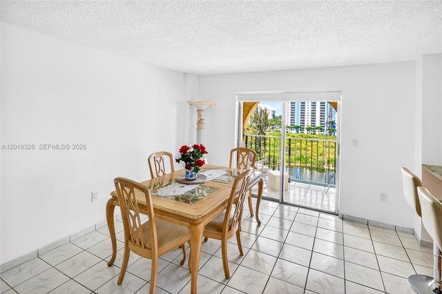 4801 NW 7th Street 810, Miami, FL 33126