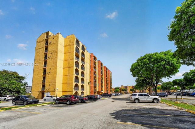 4801 NW 7th Street 810, Miami, FL 33126