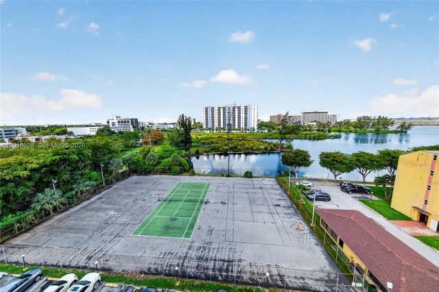 4801 NW 7th Street 810, Miami, FL 33126