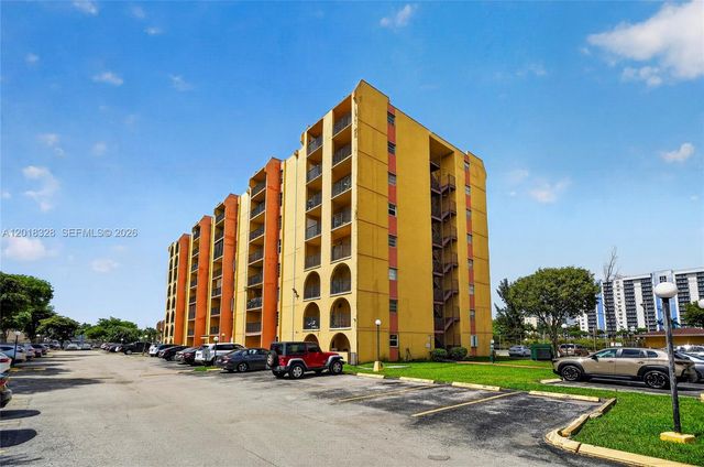 4801 NW 7th Street 810, Miami, FL 33126