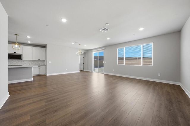 74825 Trousdale Drive, Palm Desert, CA 92211